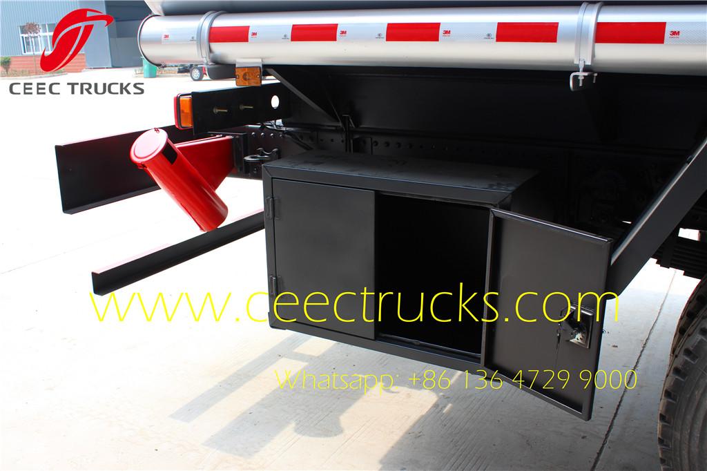 10 CBM fuel tanker truck 10 CBM fuel tanker truck