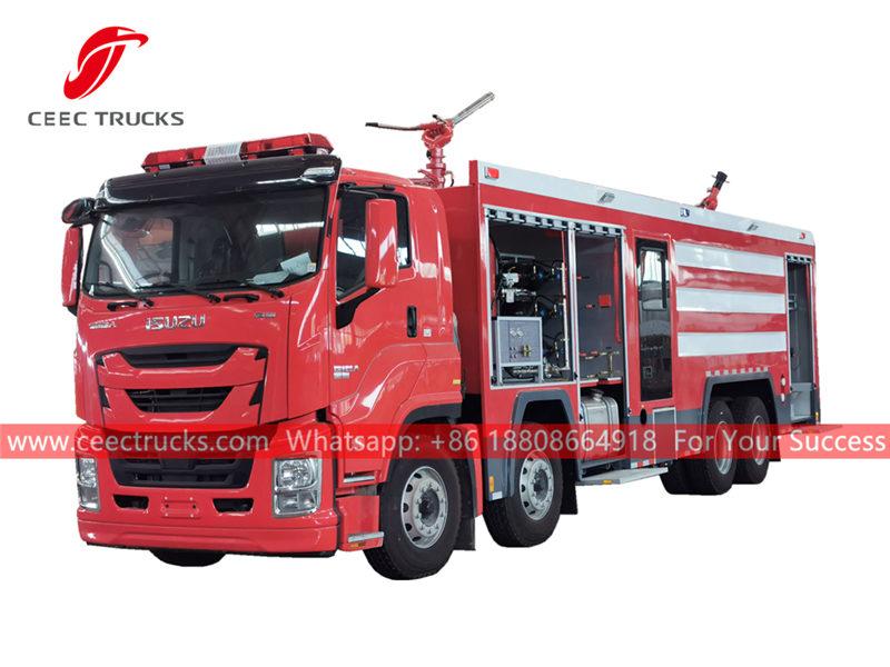 ISUZU GIGA 8&Atilde;4 fire engine