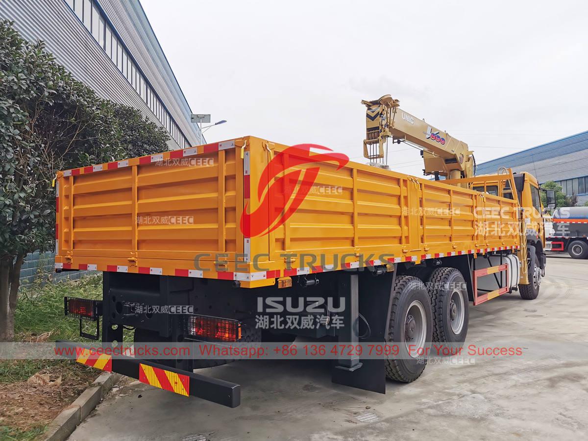 Custom-made FAW crane truck with UNIC V800 crane Custom-made FAW crane truck with UNIC V800 crane