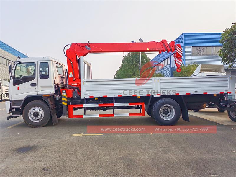 Isuzu FTR telescopic crane truck Isuzu FTR telescopic crane truck