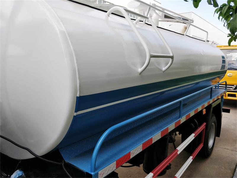 Isuzu NKR sewage cleaning truck Isuzu NKR sewage cleaning truck