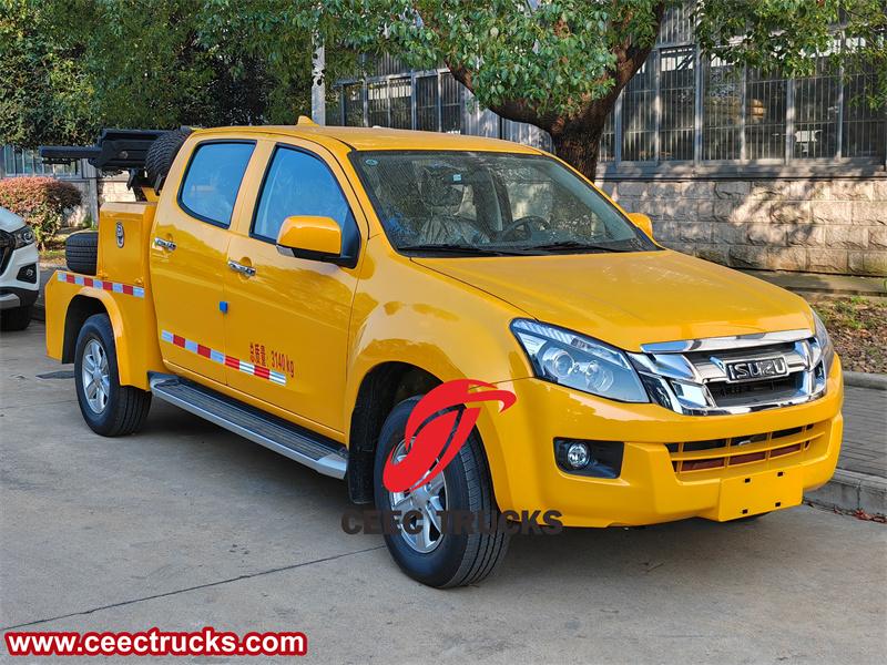 Customized Isuzu 4x4 pickup wrecker truck Customized Isuzu 4x4 pickup wrecker truck