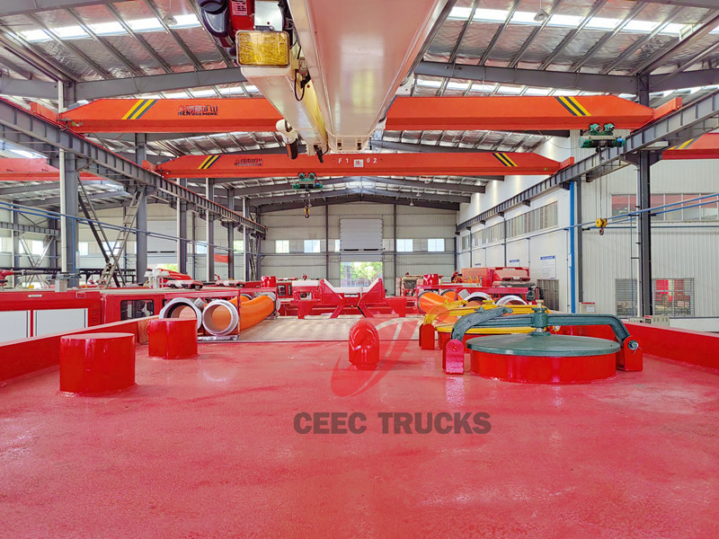 Isuzu GIGA water & foam truck with mounted high reach extendable turret Isuzu GIGA water & foam truck with mounted high reach extendable turret