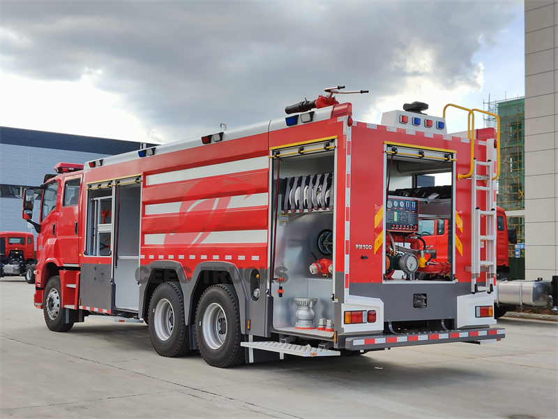 Isuzu&nbsp;giga&nbsp;chassis&nbsp;Industrial&nbsp;Foam&nbsp;Tender&nbsp;Fire&nbsp;Truck