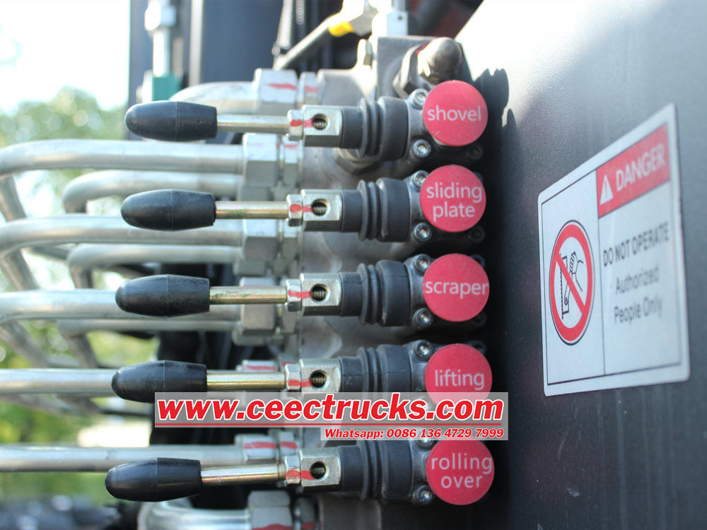 Sinotruk solid waste garbage truck