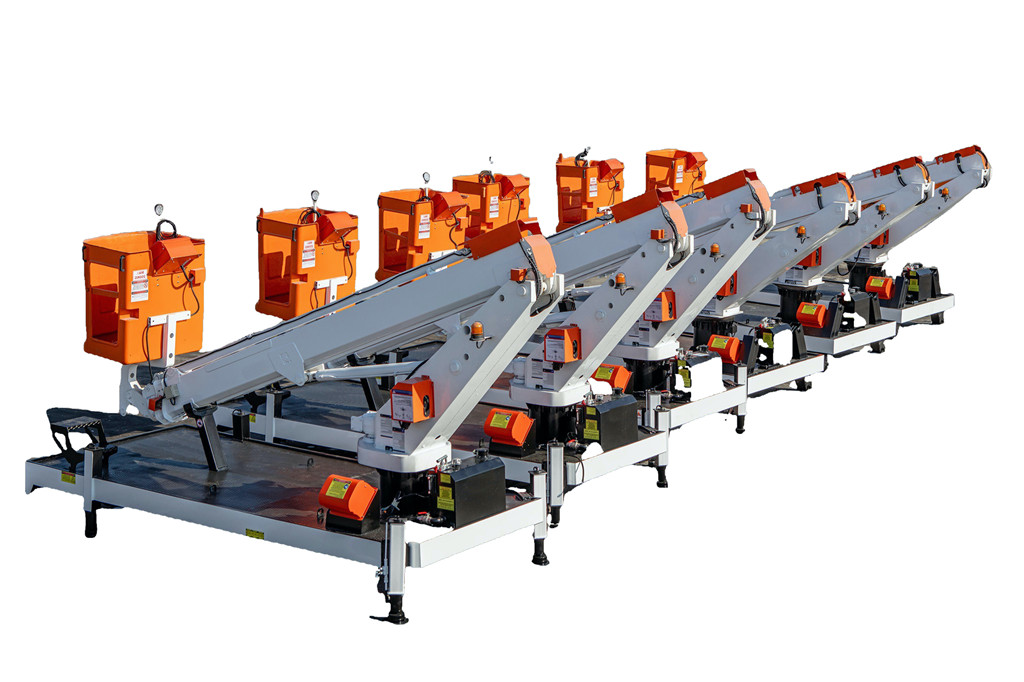 Isuzu manlifter truck and upper body kits for export