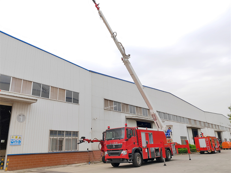 Howo water & foam with mounted high reach extendable turret Howo water & foam with mounted high reach extendable turret