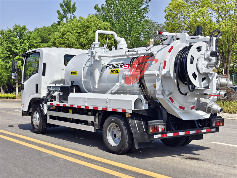 ISUZU NPR Combined Vacuum Jetting Tanker