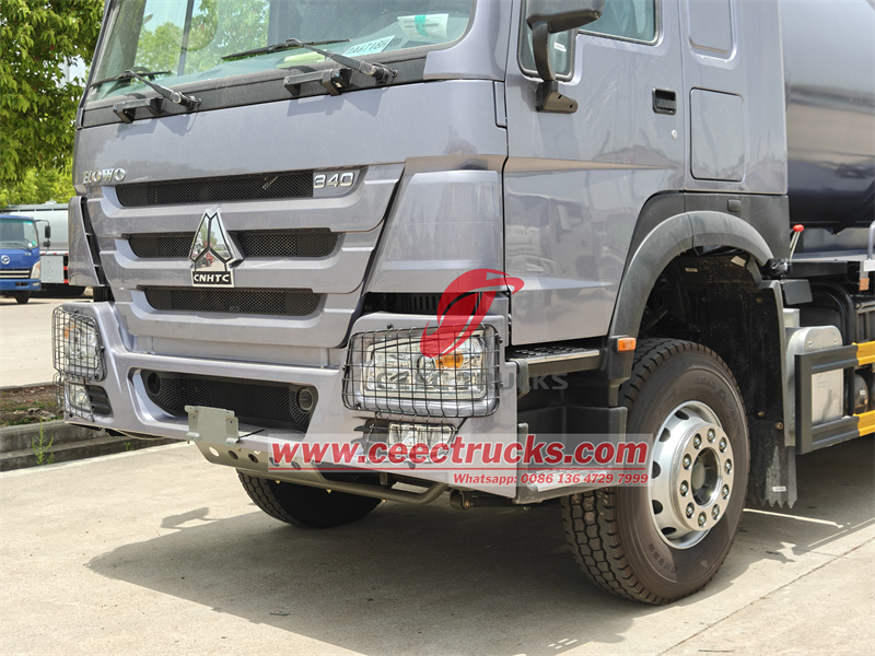 HOWO vacuum truck with HW76 cabin