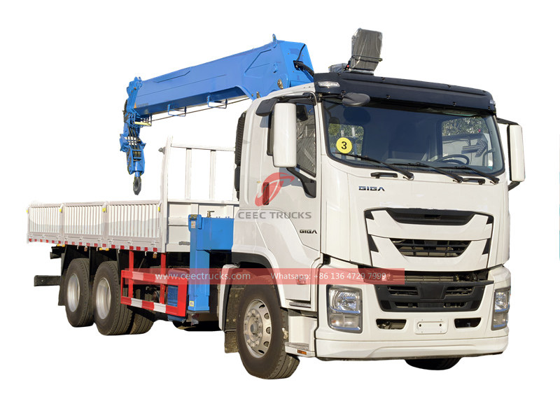 Isuzu 6x4 cargo truck mounted 14 tons crane
