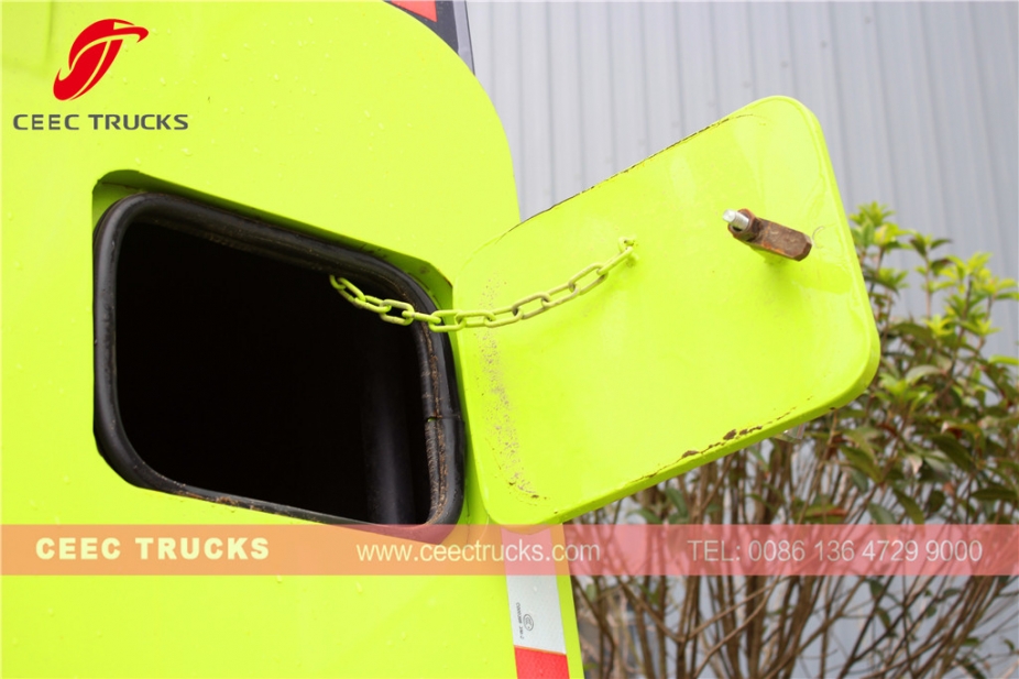 东风12000升扫路车