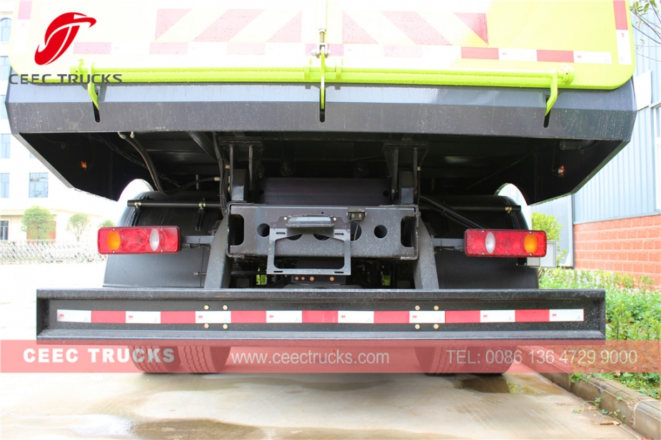 东风12000升扫路车