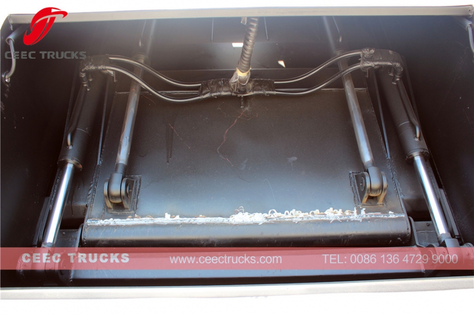 五十铃5000升垃圾压缩车