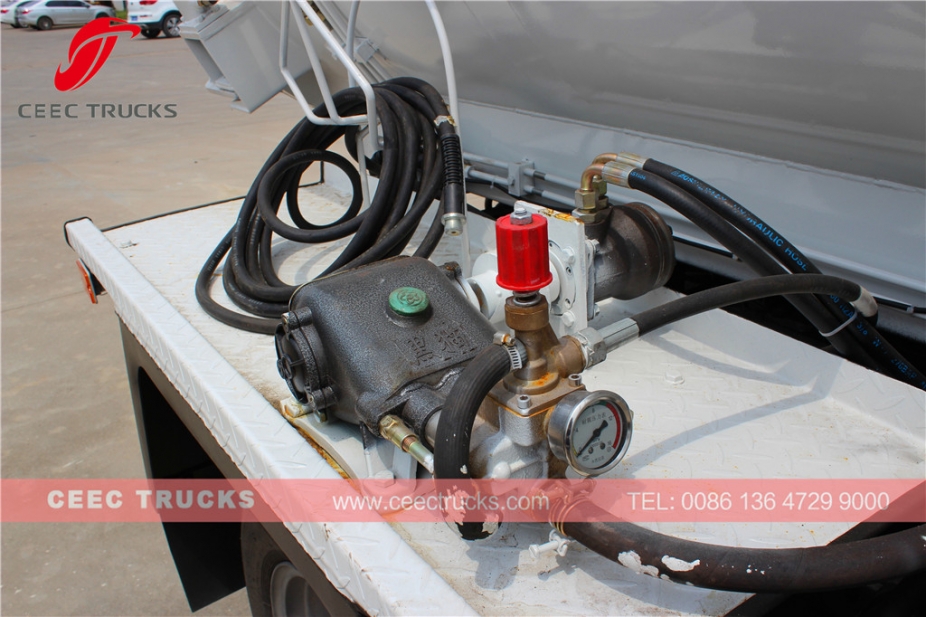 五十铃4000升厨余垃圾罐车