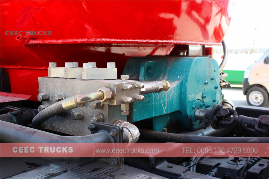 东风10000升化粪池清理车