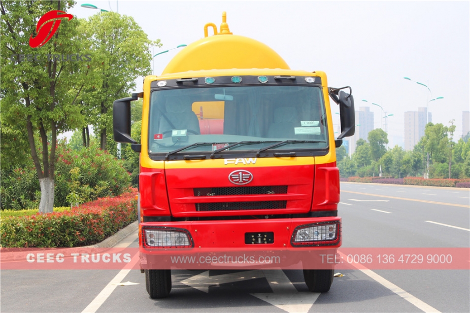 一汽18立方米化粪池清理罐车