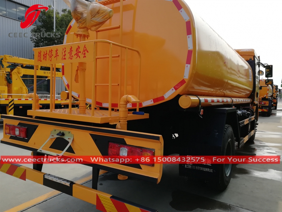 陕汽11立方米洒水车