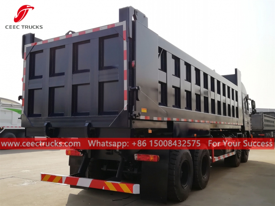 依维柯8x4自卸车