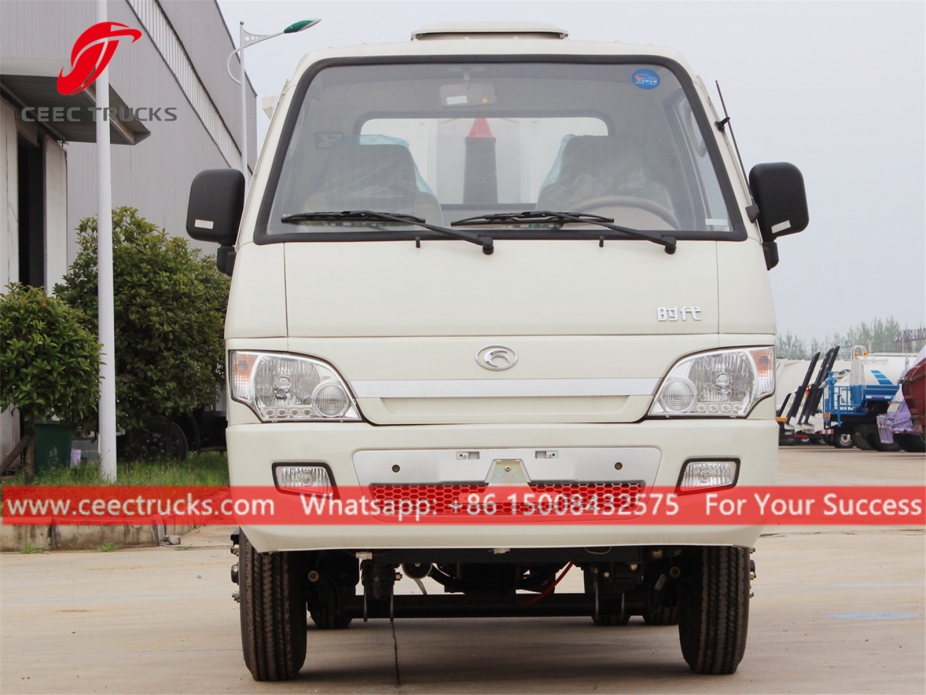 2立方米福田牌钩臂式垃圾车