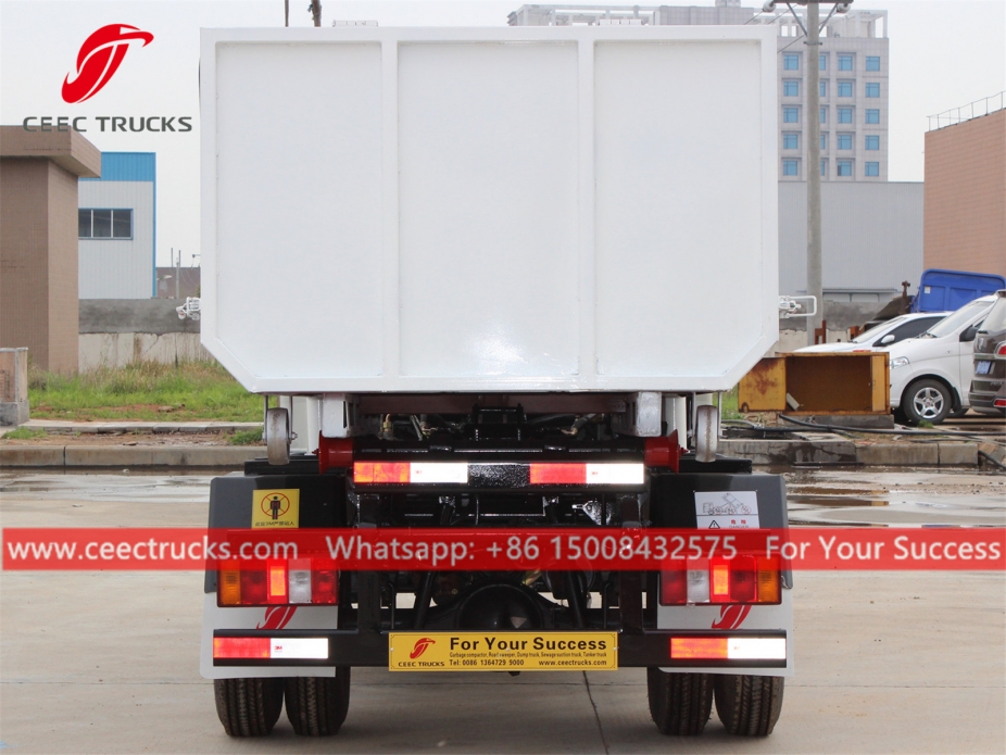 2立方米福田牌钩臂式垃圾车