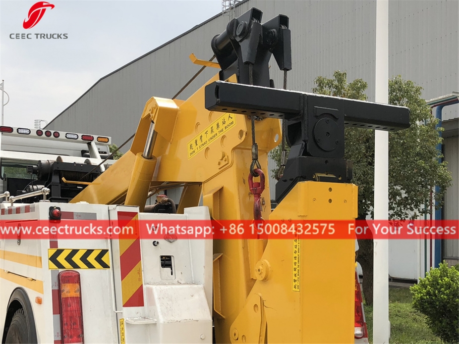 12吨豪沃公路清障车