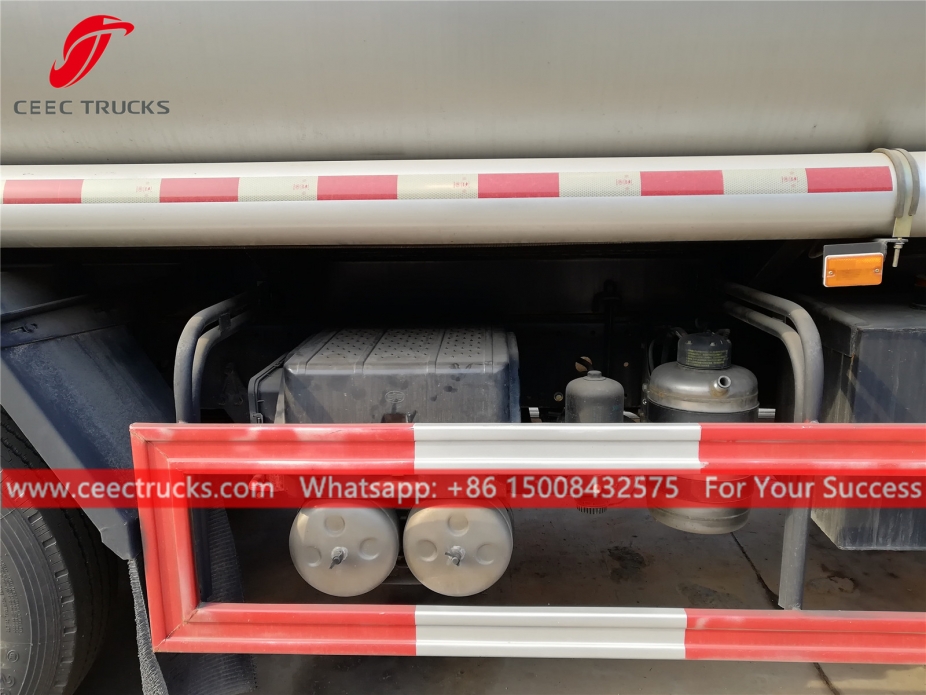 25500升一汽燃料罐车