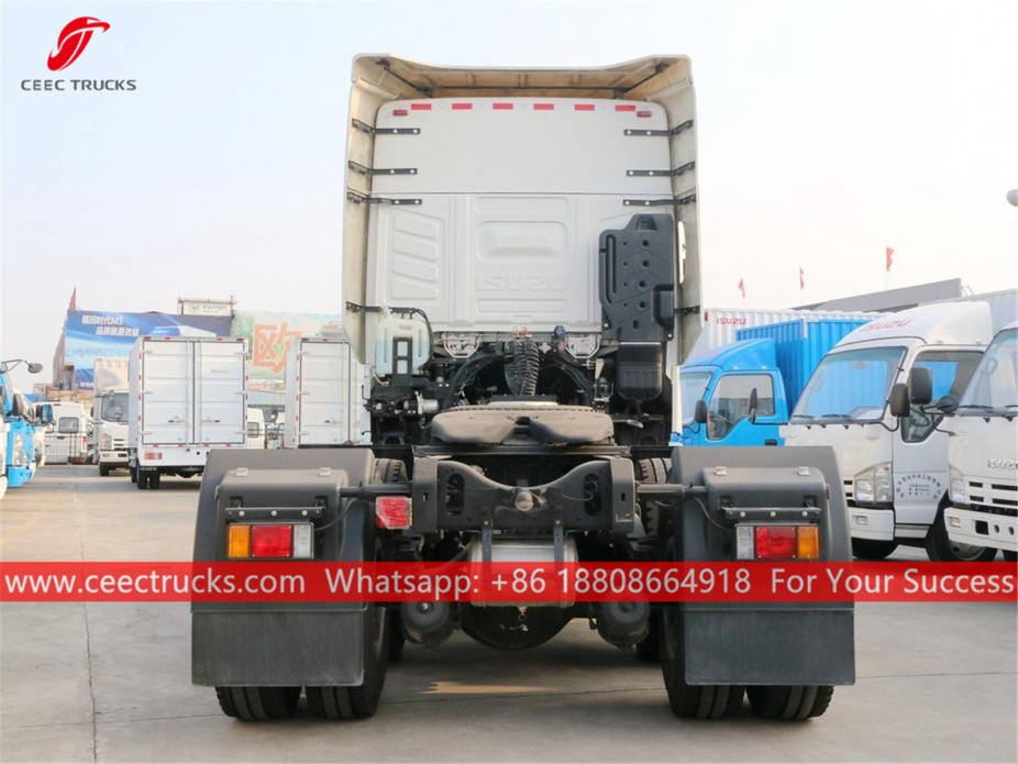 五十铃GIGA 6x4牵引车