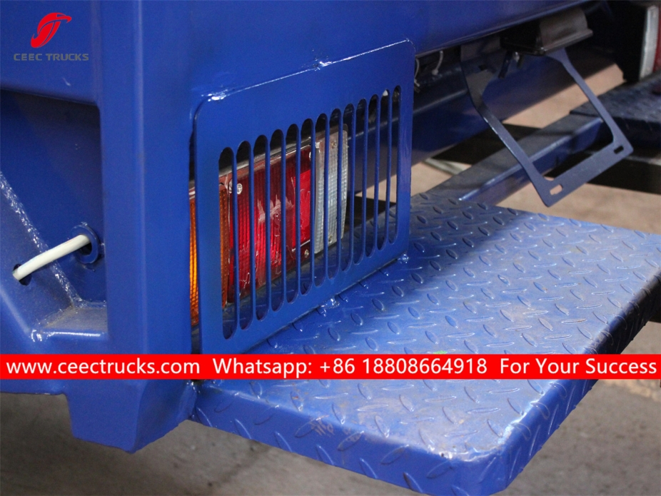 五十铃8立方米垃圾压缩车