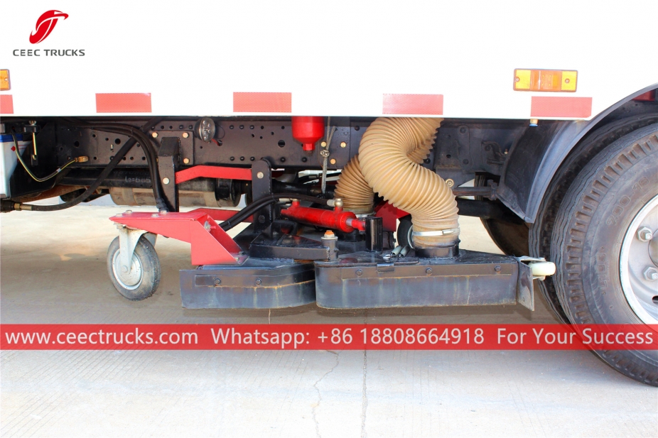 五十铃5立方米道路清扫车