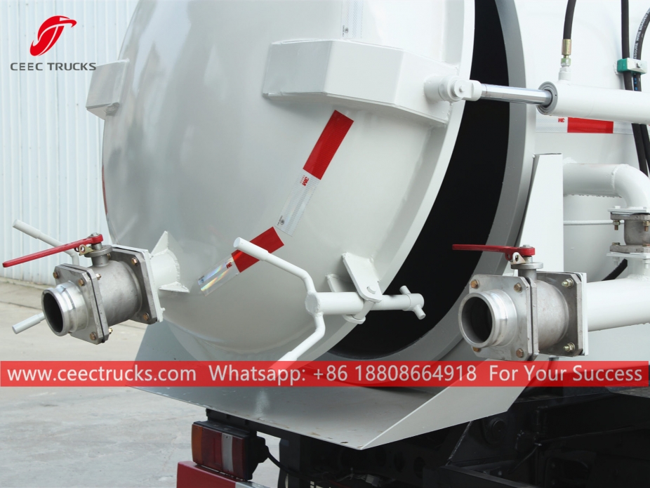 4000升五十铃真空污水车