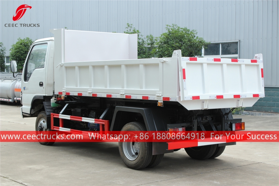 五十铃越野自卸车