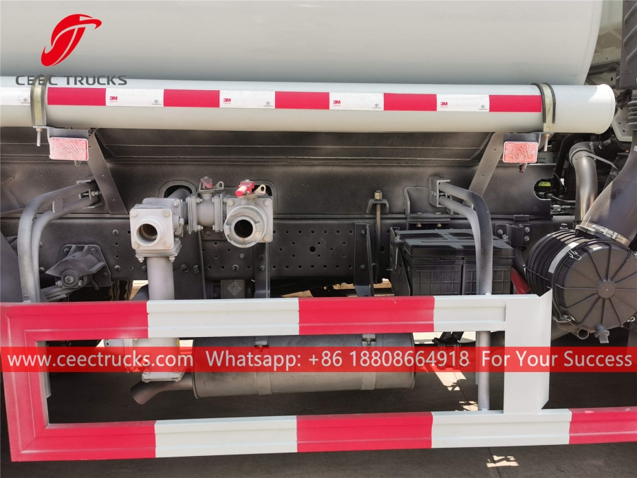 江淮5立方米洒水车