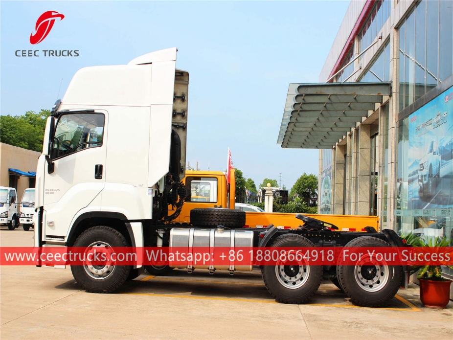 五十铃GIGA牵引车头