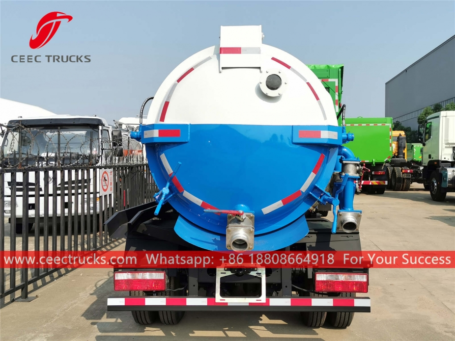 东风4000升真空吸污车