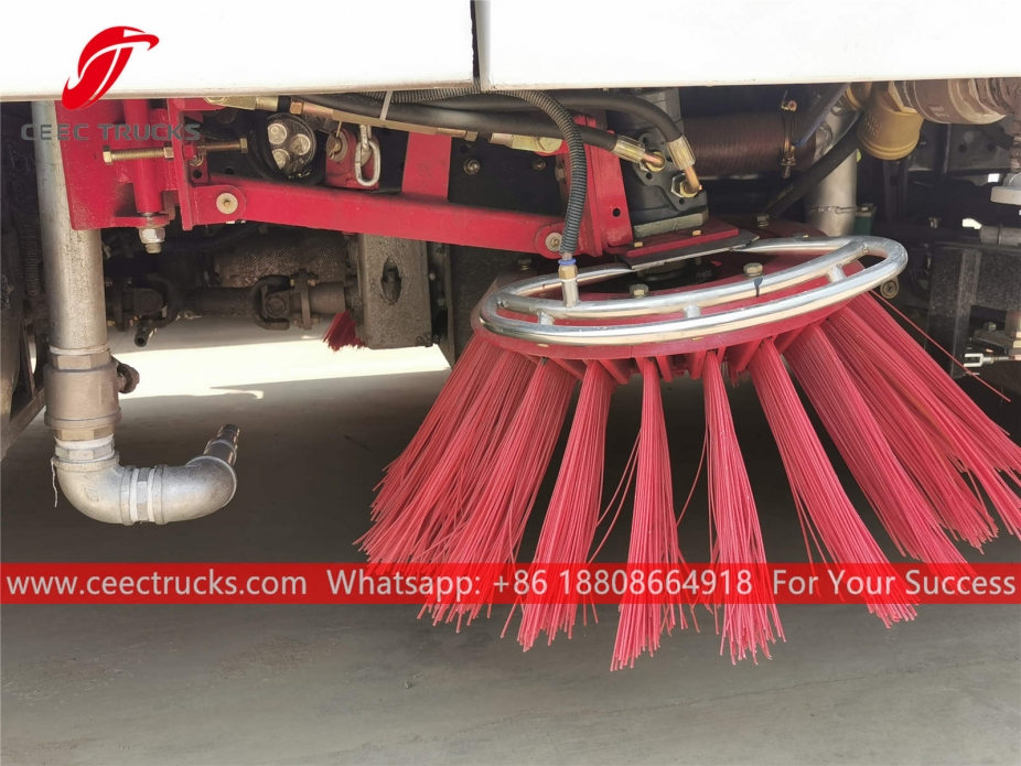 陕汽洒水洗扫车