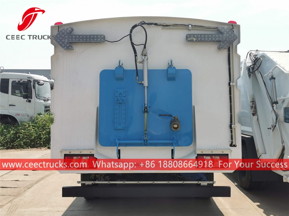 陕汽洒水洗扫车