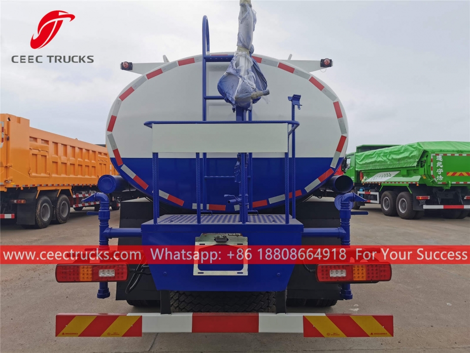 18立方米右舵大运洒水车