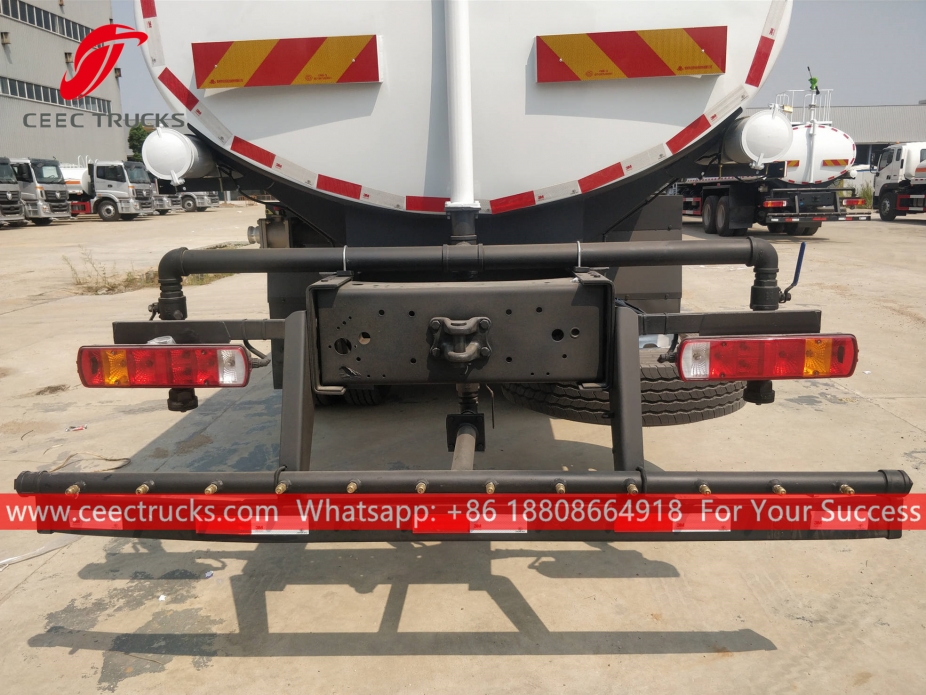 福田15立方米洒水车