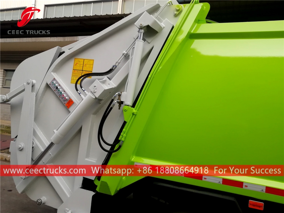 五十铃4*2垃圾压缩车