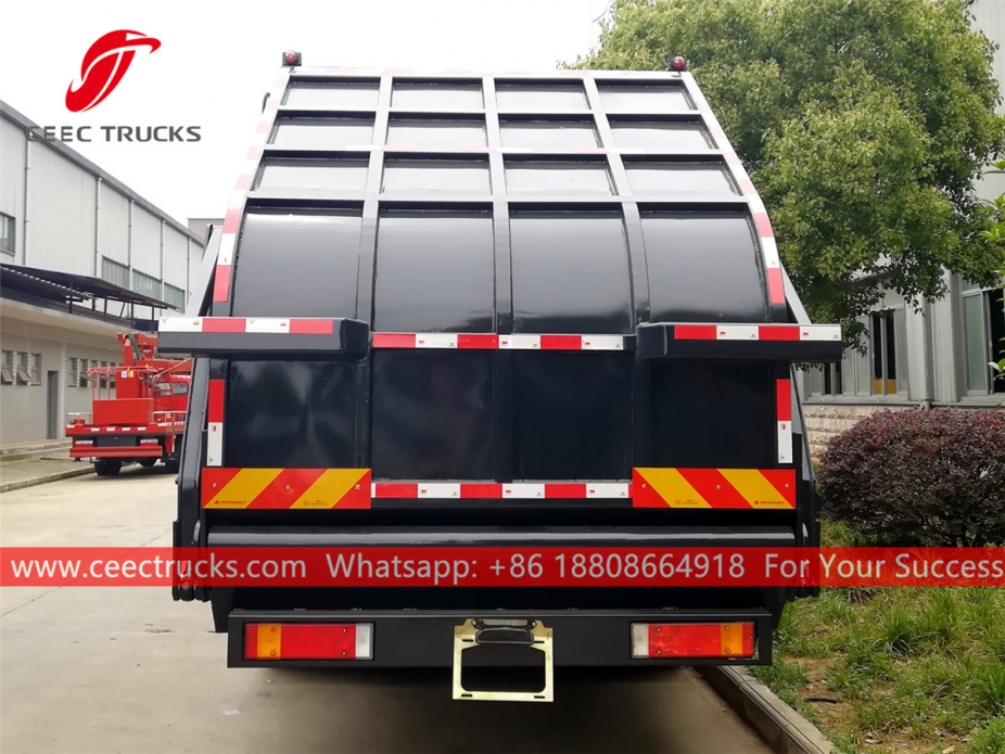 五十铃GIGA 6*4垃圾压缩车