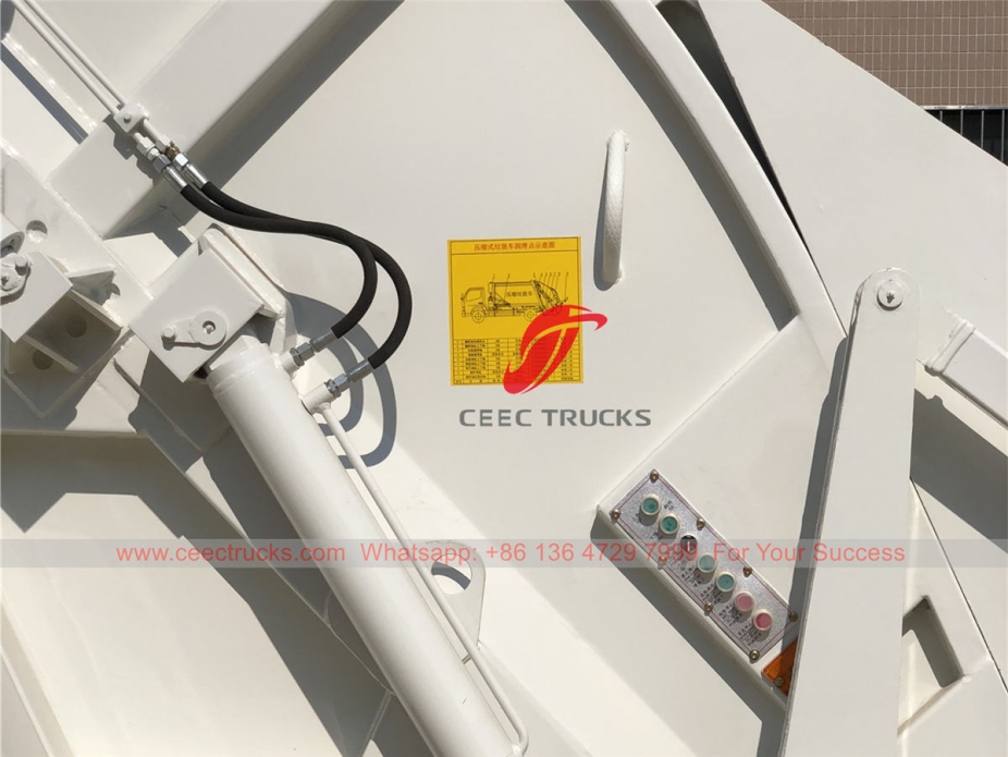 五十铃12立方米垃圾压缩车