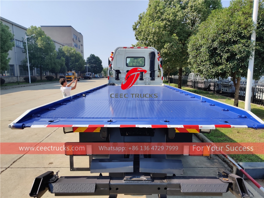 东风8吨滑板拖车