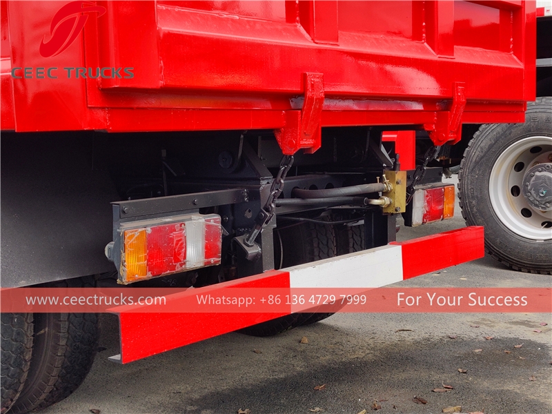 五十铃4*2驱动自卸车