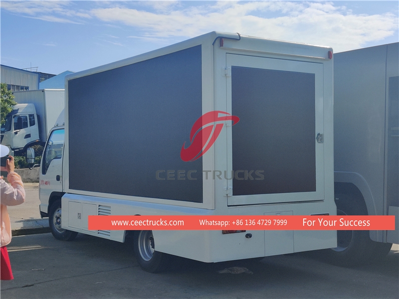 五十铃100P 4*2驱动流动舞台车