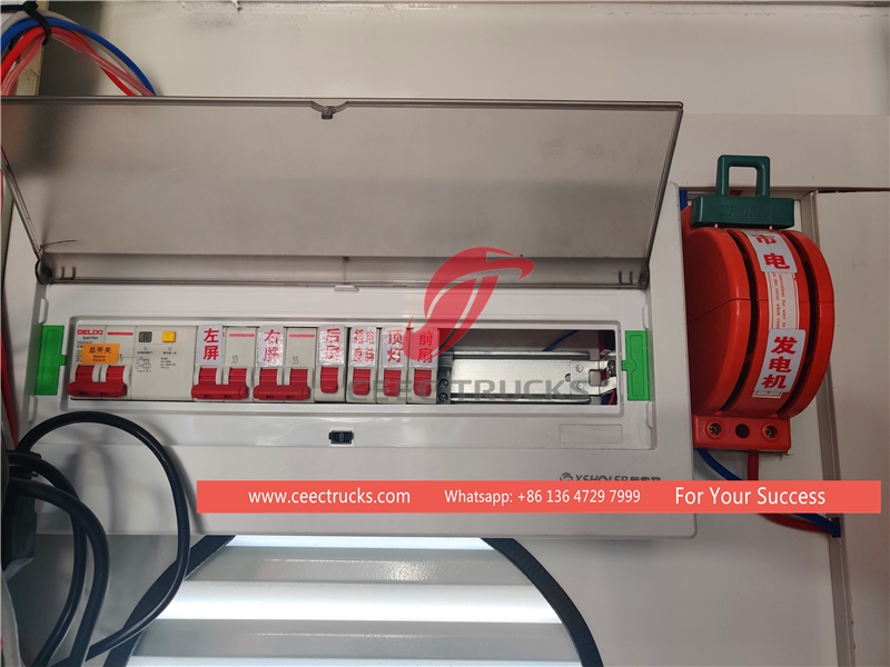 五十铃100P 4*2驱动流动舞台车