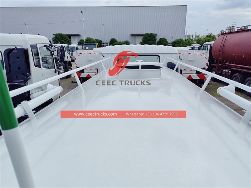 五十铃FTR 12000升水罐车，出口越南