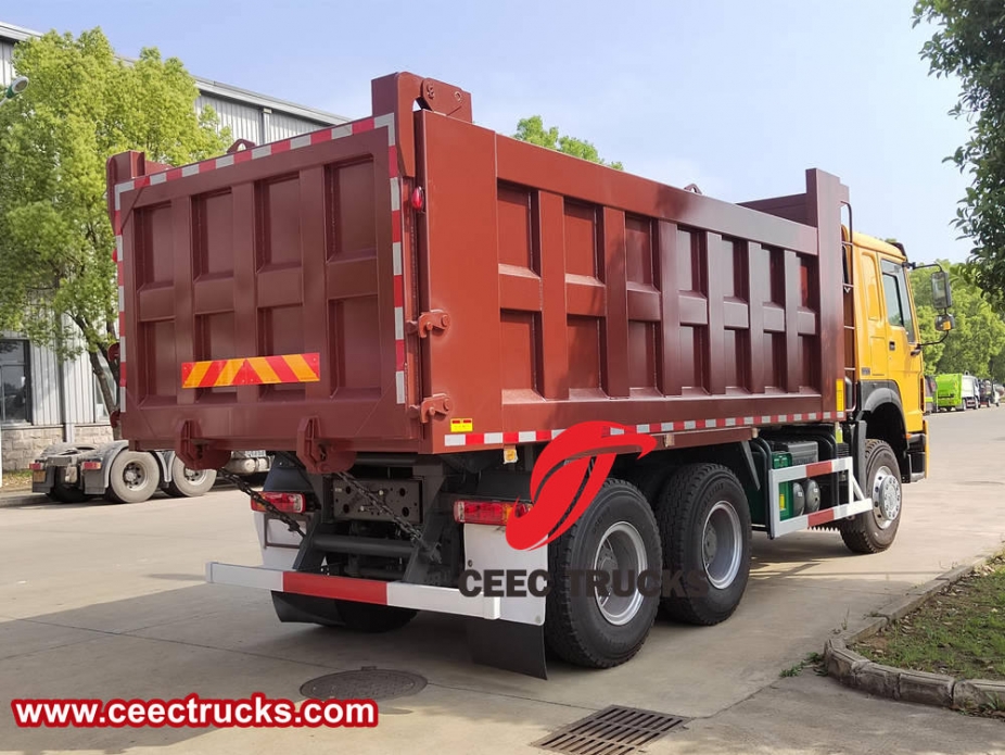 豪沃371马力矿用自卸车