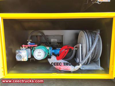 依维柯红岩30000升移动柴油加油车