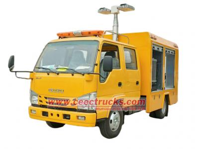 Isuzu mobile rescue fire fighting pumper truck