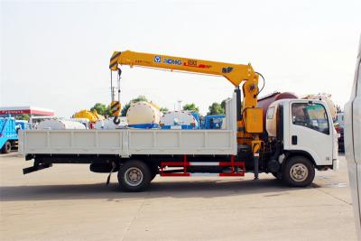 Isuzu NPR 190hp truck with 3 tons telescopic crane